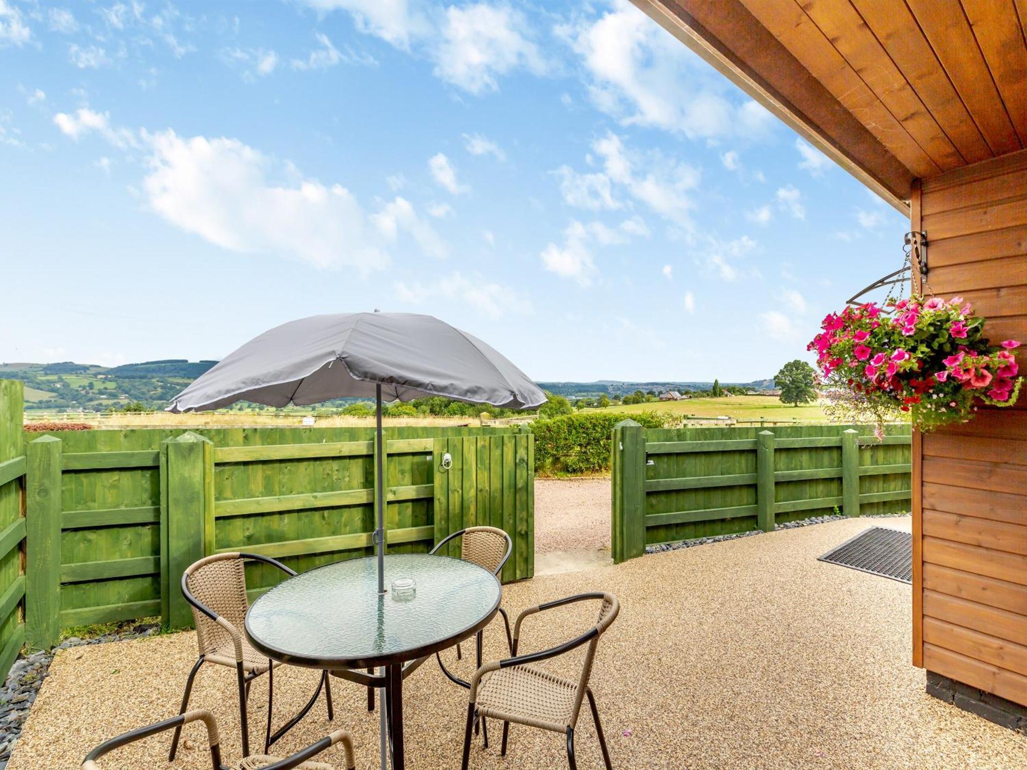 Villa The Stables Forden Exterior foto